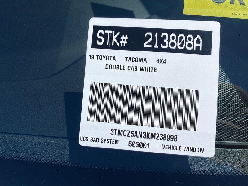 2019 Toyota Tacoma TRD Off-RoadImage 33