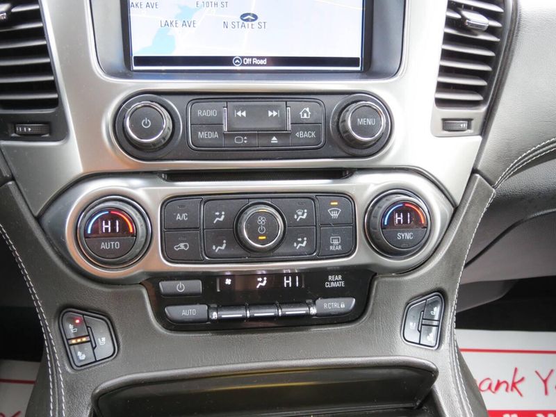 Used 2020 Chevrolet Suburban Premier 4x4 4dr SUVImage 21