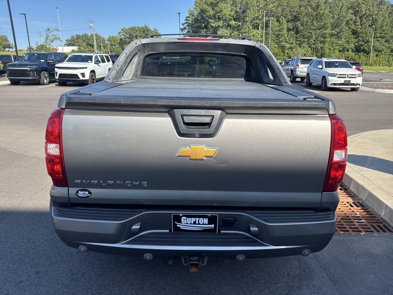 Used 2012 Chevrolet Avalanche 1500 LTImage 4
