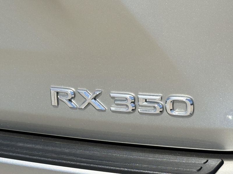 2022 Lexus RX 350Image 13