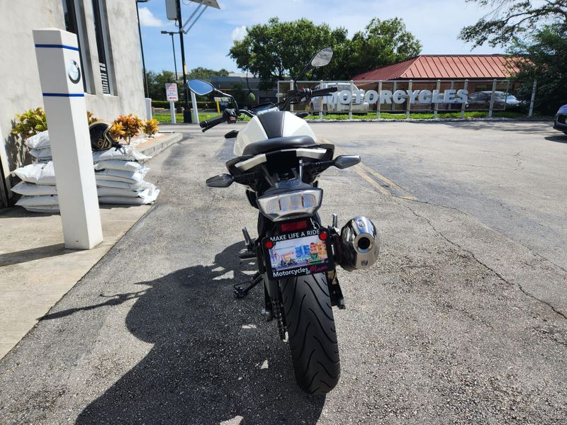 2021 BMW G 310 R  in a POLAR WHITE exterior color. BMW Motorcycles of Miami 786-845-0052 motorcyclesofmiami.com 