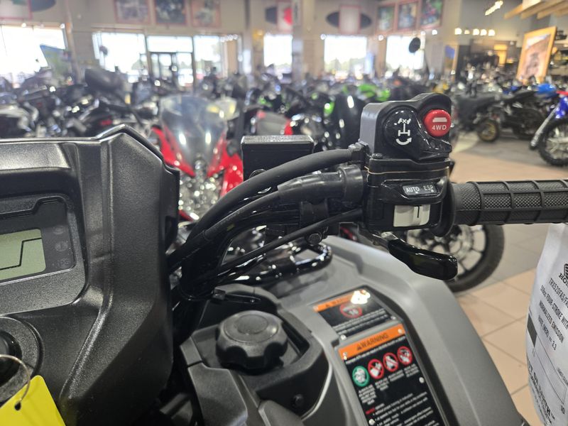 New 2026 Honda FOREMAN RUBICON DCT EPS MATTE GRAY METALLIC Image 11