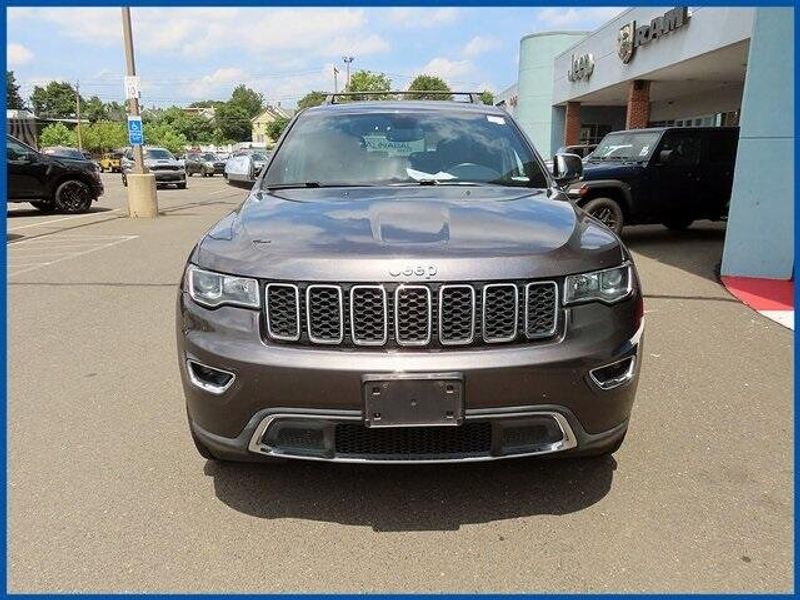 Used 2018 Jeep Grand Cherokee LimitedImage 3