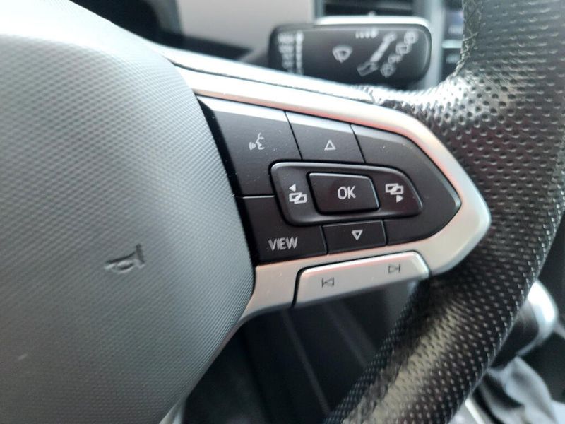 Used 2021 Volkswagen Atlas 3.6L V6 SE w/Technology R-Line