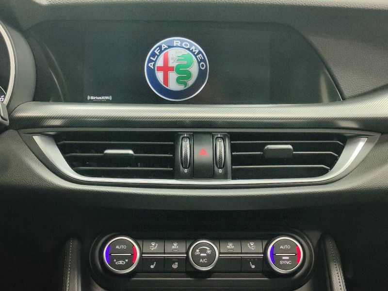 2020 Alfa Romeo Stelvio Ti Sport AWD w/SunroofImage 19