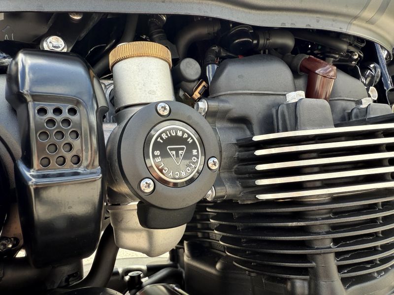 2023 Triumph Bonneville Bobber