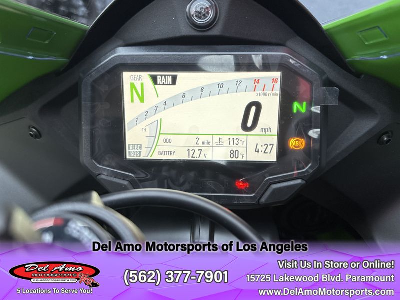 2024 Kawasaki ZX1002LRFBL-GN2  in a LIME GREEN/PEARL CRYSTAL WHITE/BLUE exterior color. Del Amo Motorsports of Los Angeles (562) 262-9181 delamomotorsports.com 