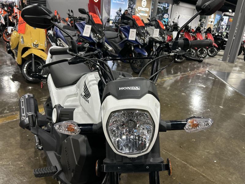 2025 Honda Navi Image 23