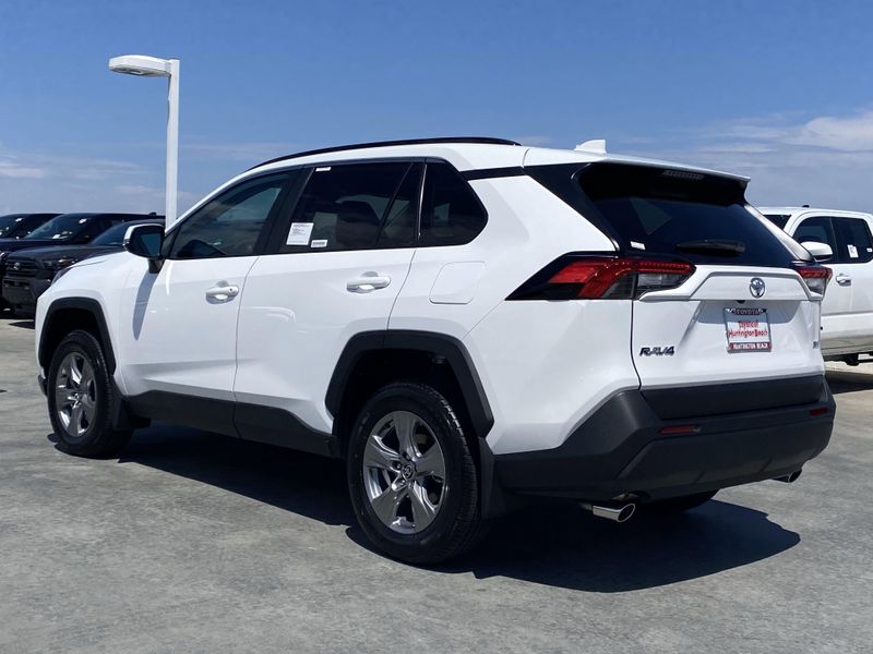 New 2025 Toyota RAV4 XLEImage 5