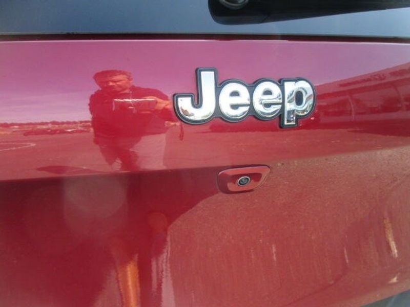 Used 2014 Jeep Cherokee LatitudeImage 11