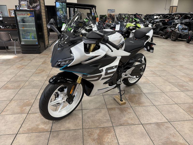 New 2026 CFMOTO 450SS Image 13