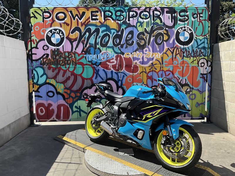 New 2026 Yamaha YZF-R7 Image 3