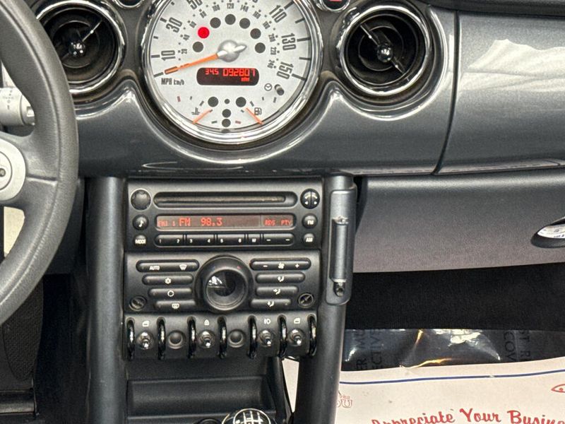 Used 2007 MINI Cooper BaseImage 9