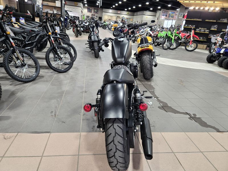 USED 2019 HARLEY SPORTSTER IRON 883 Image 7