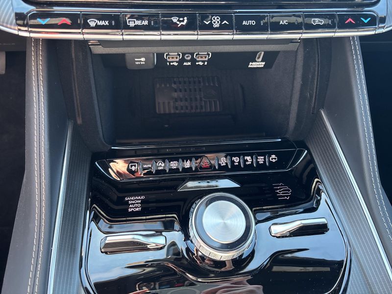 2026 Jeep Grand Wagoneer Summit Obsidian 4x4Image 41