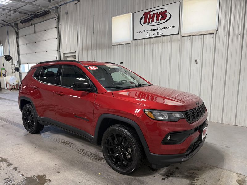 New 2026 Jeep Compass Latitude Altitude 4x4Image 1