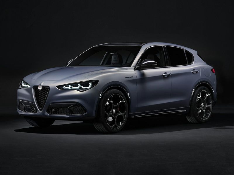 Used 2024 Alfa Romeo Stelvio 