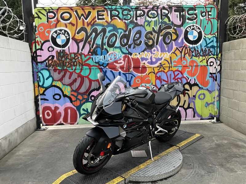 New 2026 BMW S 1000 RR Image 1