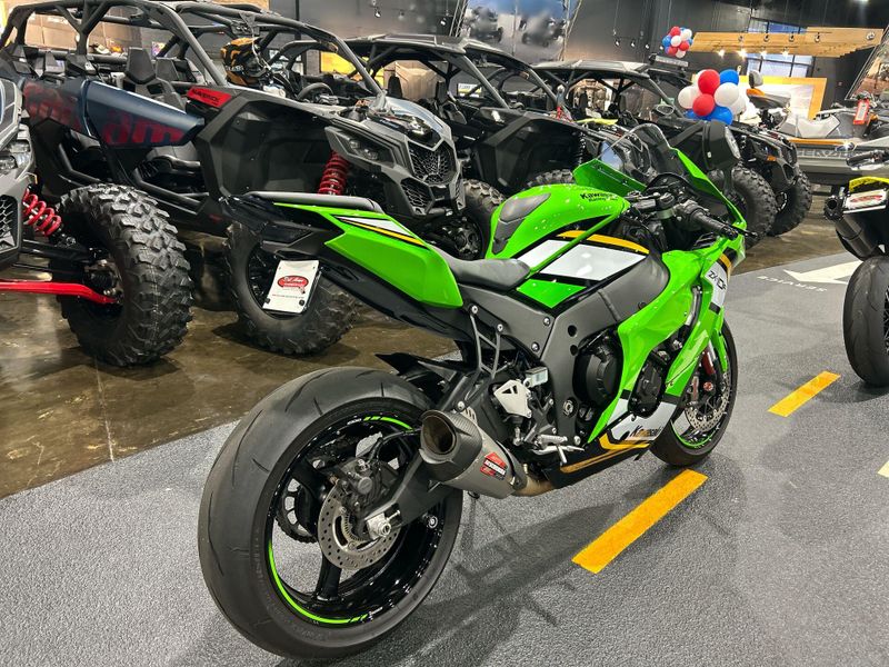 Used 2025 Kawasaki NINJA ZX 10R ABS KRT EDITION Image 14