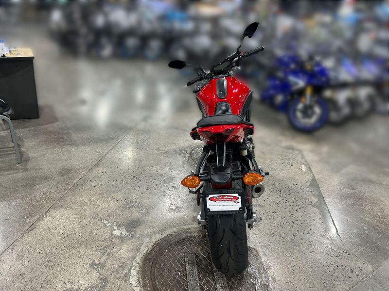 Used 2017 Yamaha FZ-07 Image 14