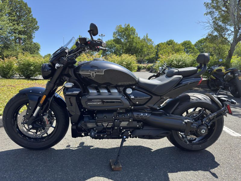2025 Triumph Rocket III Storm GT - GRANITE - SAPPHIRE BLACK 
