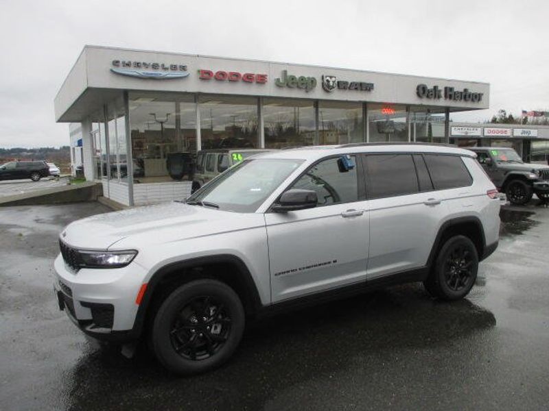 Used 2024 Jeep Grand Cherokee L AltitudeImage 28