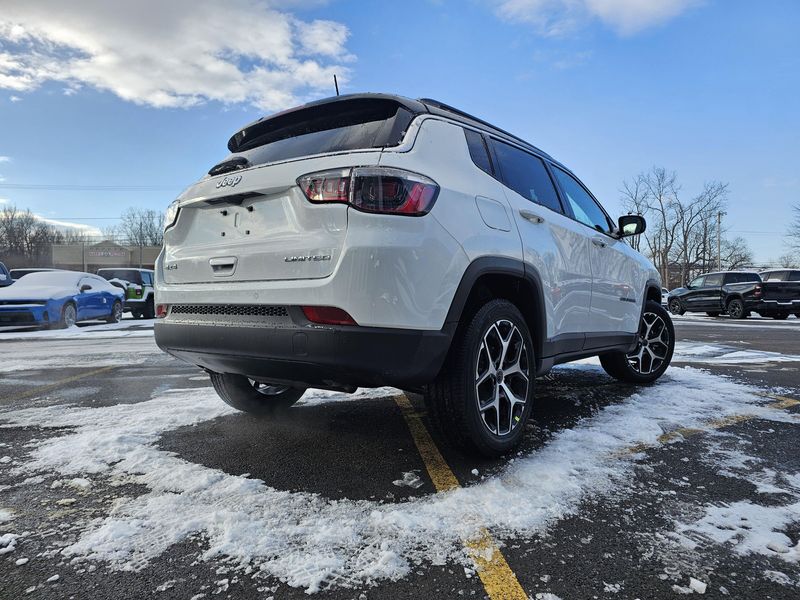 New 2026 Jeep Compass Limited 4x4Image 5