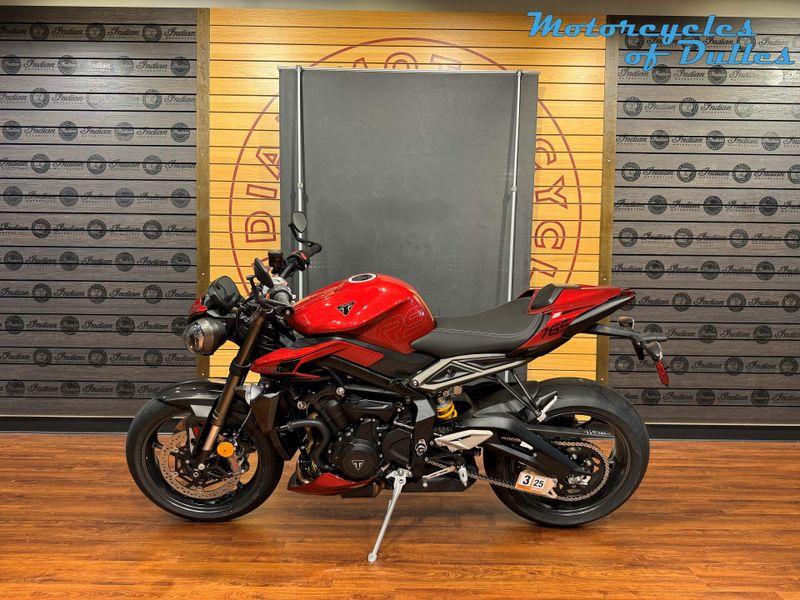 2025 Triumph Street Triple 765 RS Image 5