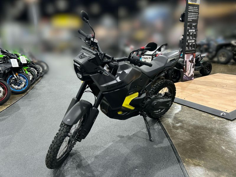 New 2025 Can-Am Origin  in a CARBON BLACK exterior color. Del Amo Motorsports of Redondo Beach (424) 390-7811 delamomotorsports.com 