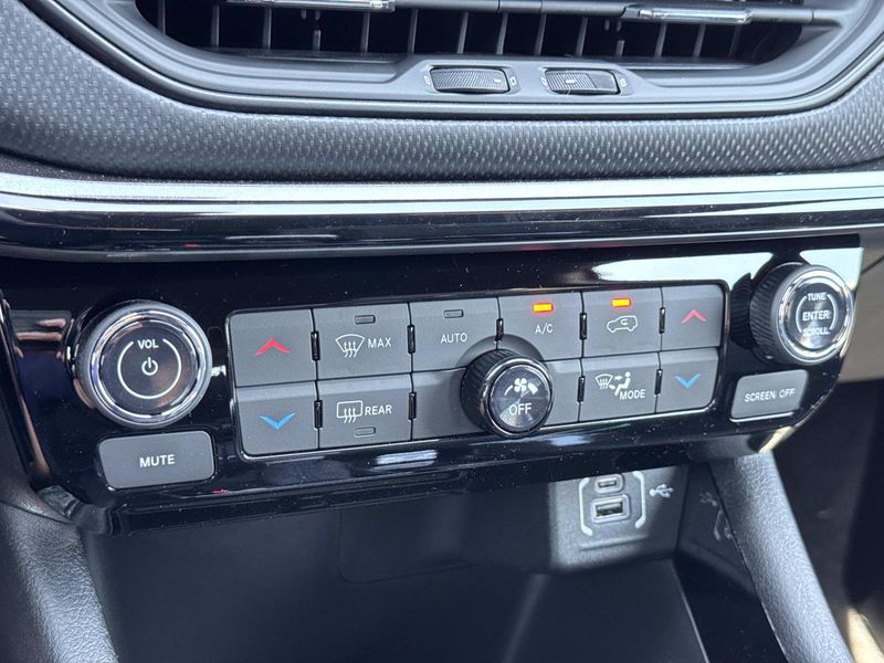 New 2026 Jeep Compass Limited Altitude 4x4