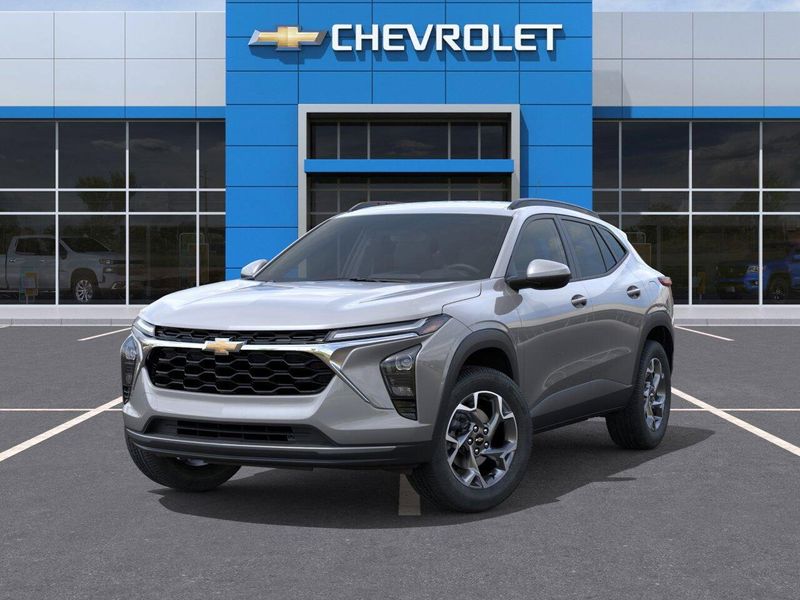 New 2025 Chevrolet Trax LTImage 6