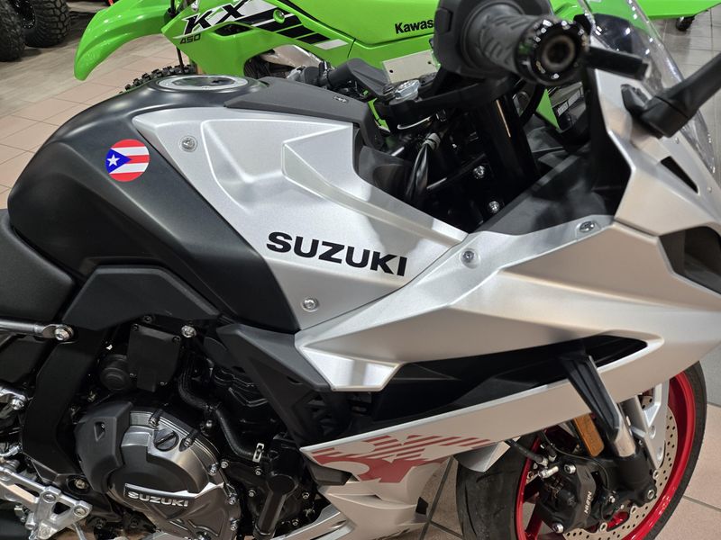 2024 Suzuki GSXS 8R Image 8