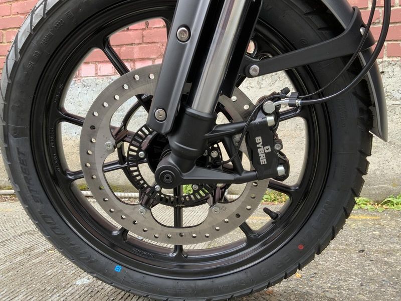 2025 Triumph SCRAMBLER 400 X