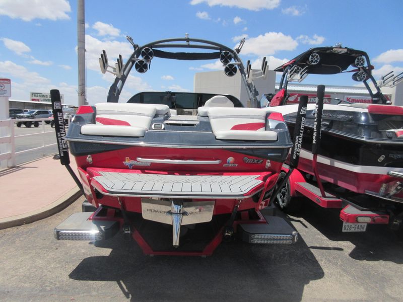 USED 2017 MALIBU WAKESETTER 22MXZ Image 8