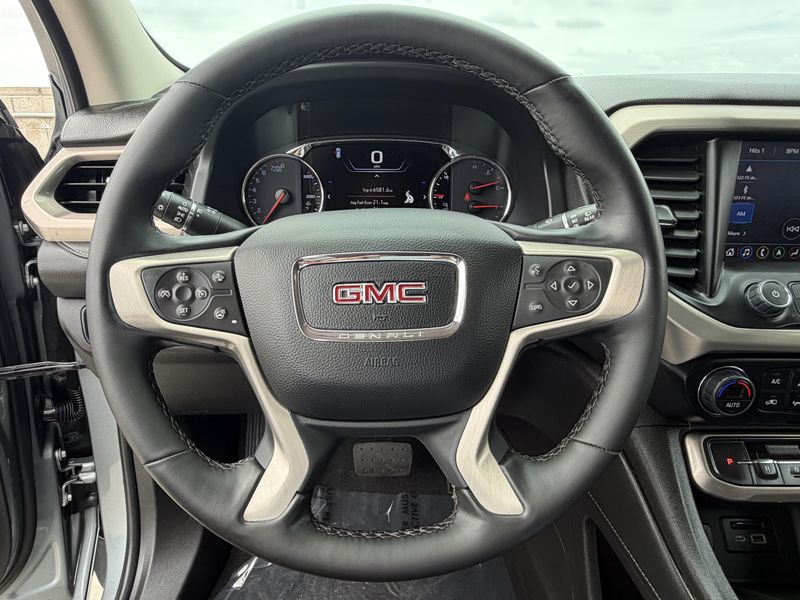 Used 2023 GMC Acadia DenaliImage 23