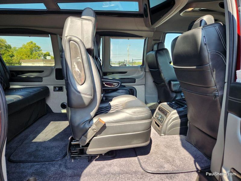 2024 Chevrolet Express Cargo 2500 photo 40