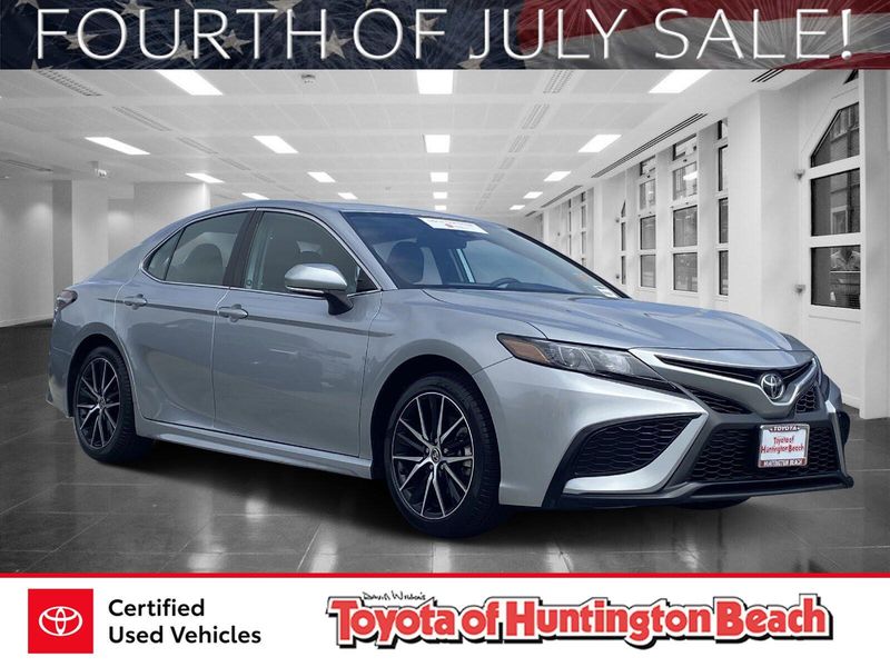 Used 2023 Toyota Camry SEImage 1