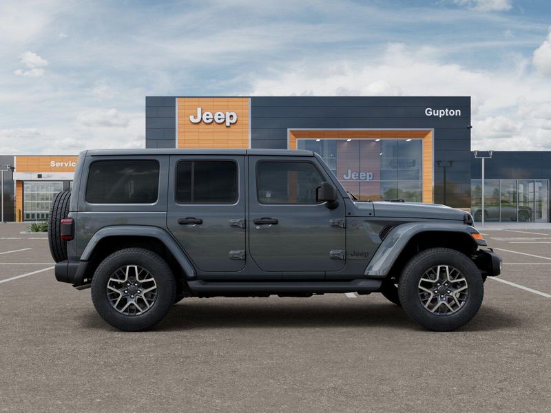 New 2026 Jeep Wrangler 4-door SaharaImage 47