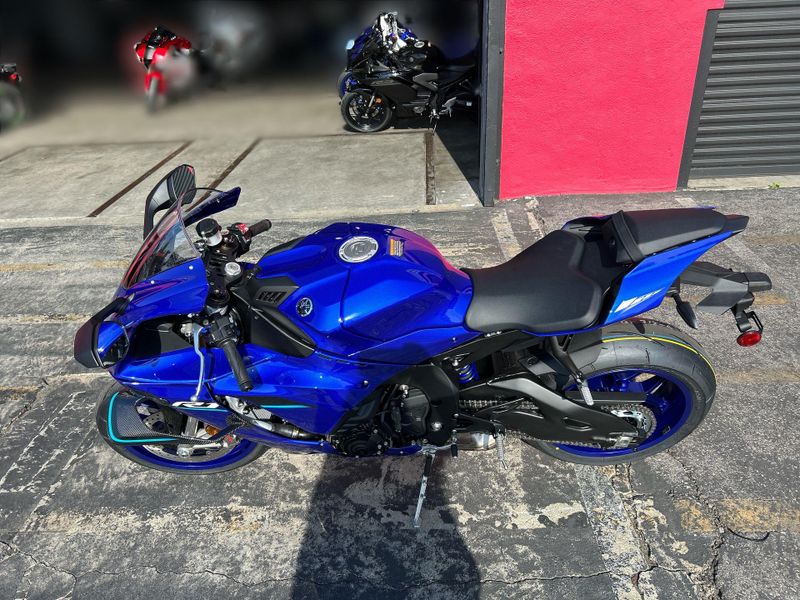 New 2026 Yamaha YZF-R1 Image 20