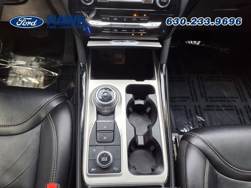 2022 Ford Explorer ST photo 21
