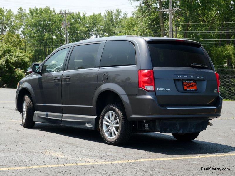 2019 Dodge Grand Caravan SXTImage 40