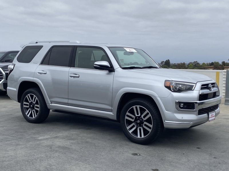 2022 Toyota 4Runner LimitedImage 2