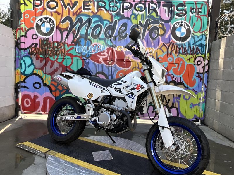 2017 Suzuki DR-Z400SM Image 2