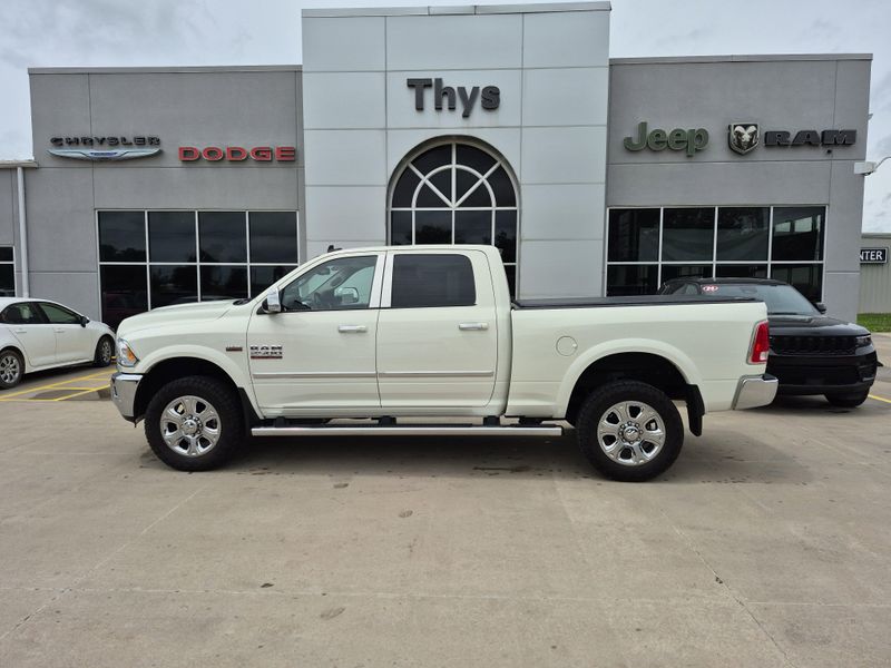 2017 RAM 2500 LaramieImage 39