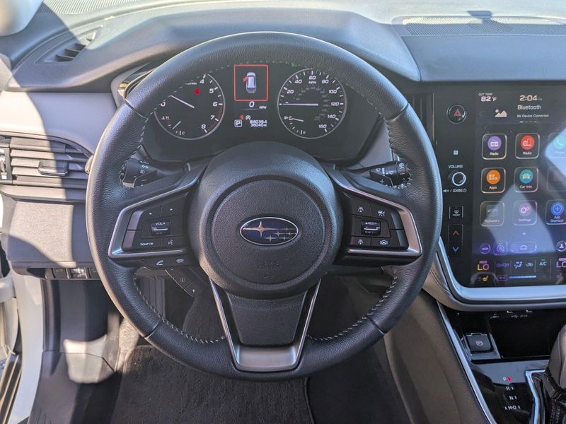 2020 Subaru Outback Premium photo 17