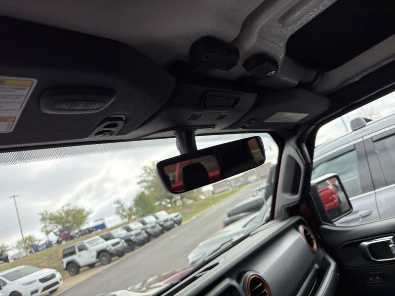 Used 2021 Jeep Gladiator MojaveImage 28