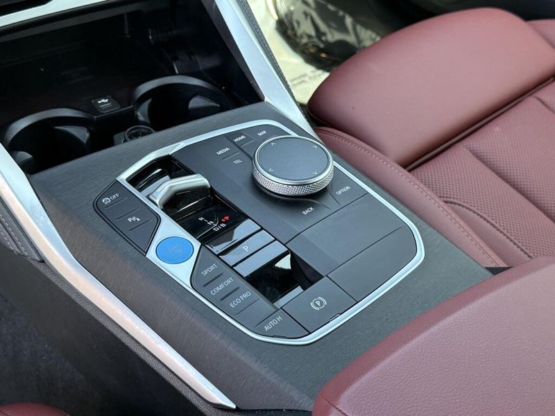 2024 BMW i4 M50Image 28