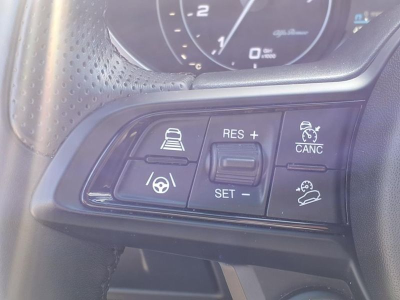 Used 2022 Alfa Romeo Stelvio TiImage 19