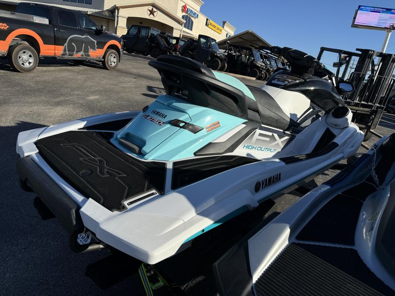 2024 YAMAHA PWC WAVERUNNER FX HO WHITE AND BLACK Image 6