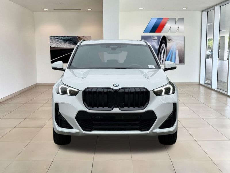 2025 BMW X1 xDrive28iImage 3